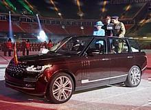 Offener Range Rover mit langem Radstand und Diesel Hybrid-Antrieb